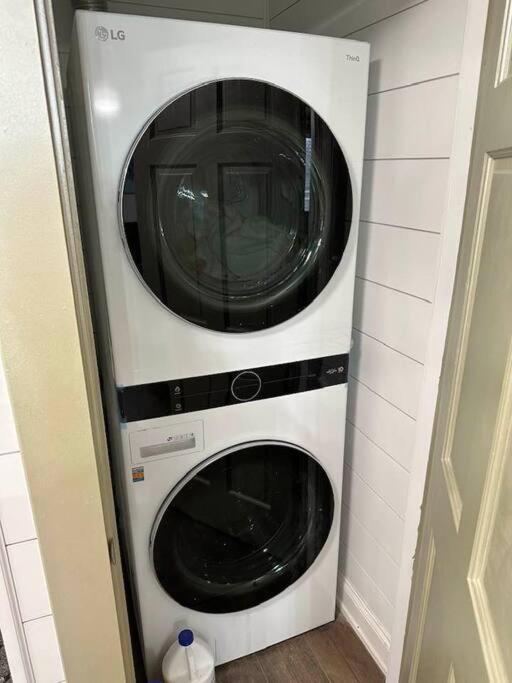 Apartamento Hot Tub 5 Beds Moorhead Exterior foto