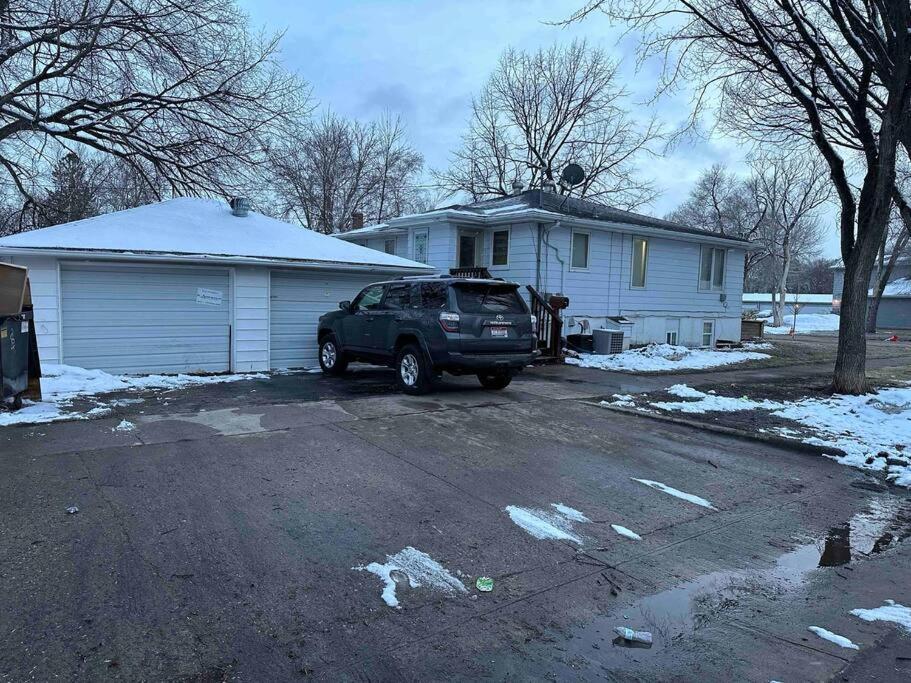 Apartamento Hot Tub 5 Beds Moorhead Exterior foto